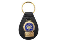 ニューヨークの警察の習慣は真鍮の柔らかいエナメルの紋章、めっきされた金との革 Keychain を個人化しました